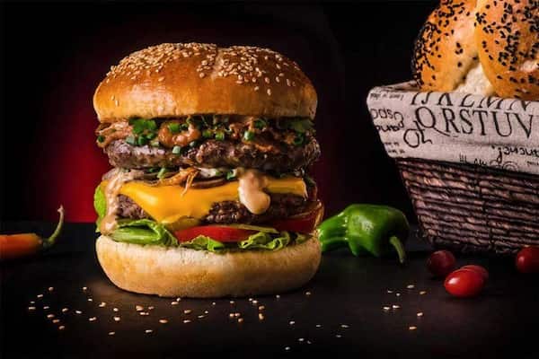 تصویر 3 از همبرگر مخلوط گوشت با شرایط باور نکردنی